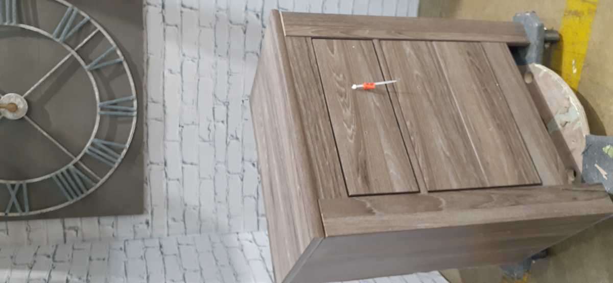 Zelen Nightstand - Gallery Image 8